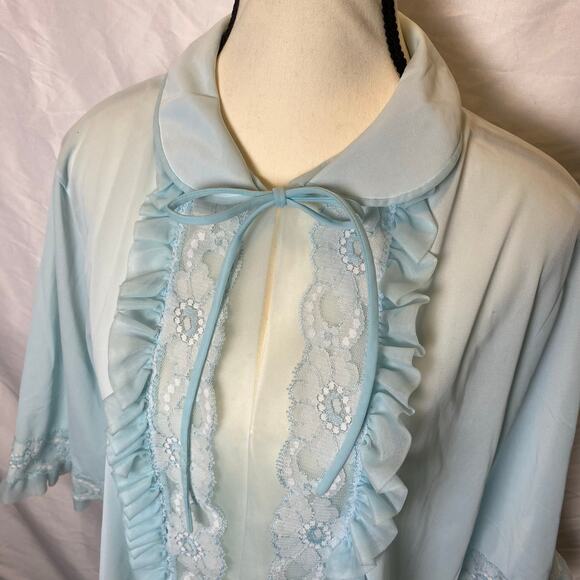 Vintage Women's Bed Jacket Medium Light Blue Ruffles Lace Trim Nylon Lingerie - Picture 2 of 12